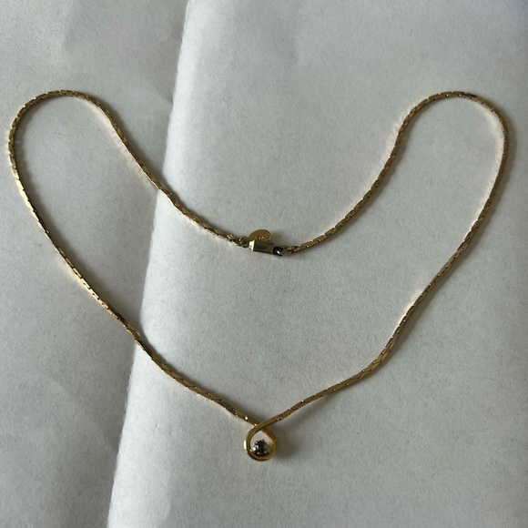 essences Jewelry - Vintage 90s Essences Dainty Gold Tone Necklace with Gem Stone